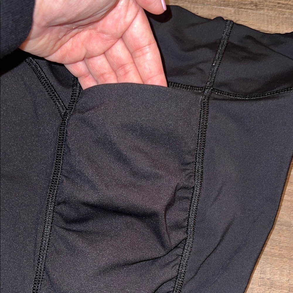 Lululemon | Black Women's Bike Shorts - Picture 4 of 4